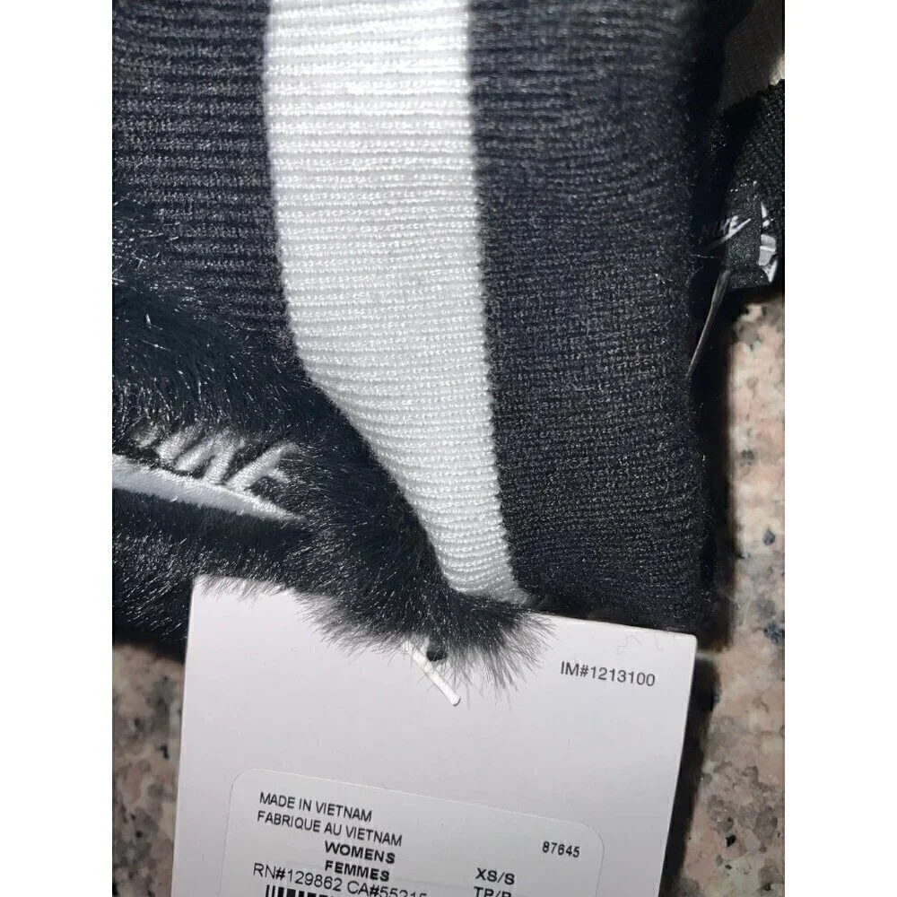 Nike Women’s Mittens